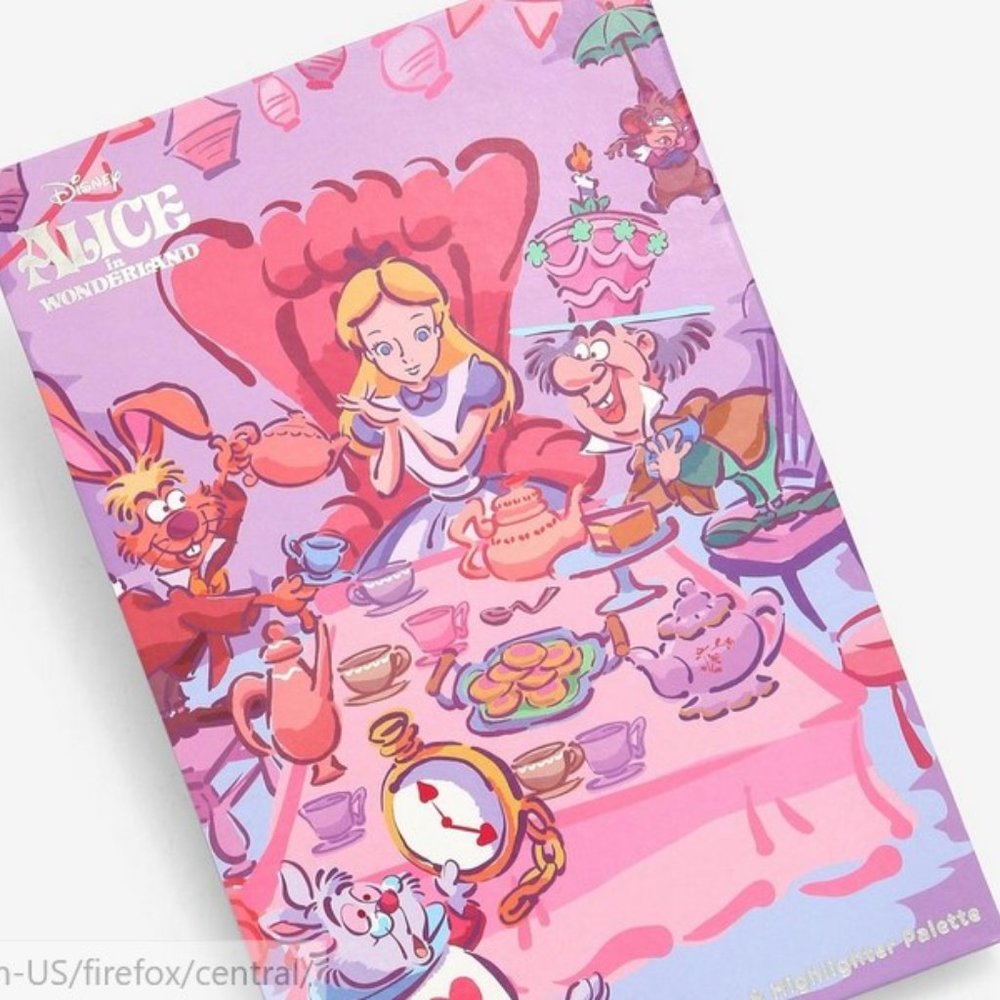 New Disney Alice In Wonderland Eyeshadow & Highlighter Palette 12 colors